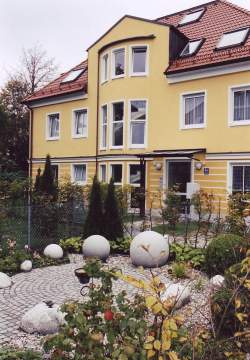 rath6_rueck_haus2_360.jpg